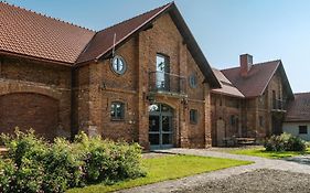 Dwór Kombornia - Folwark